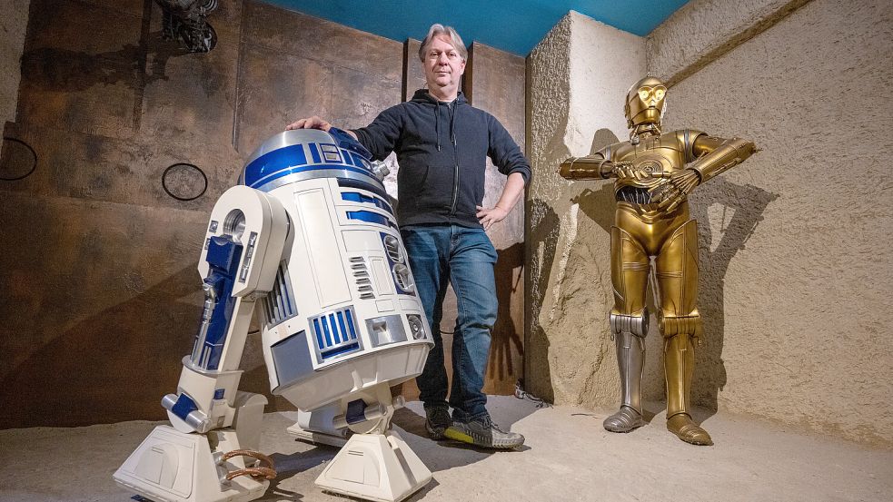 Marc Langrock machte seine Star-Wars-Sammelleidenschaft zu einem Museum für Fans der Saga. Foto: Patrick Sun