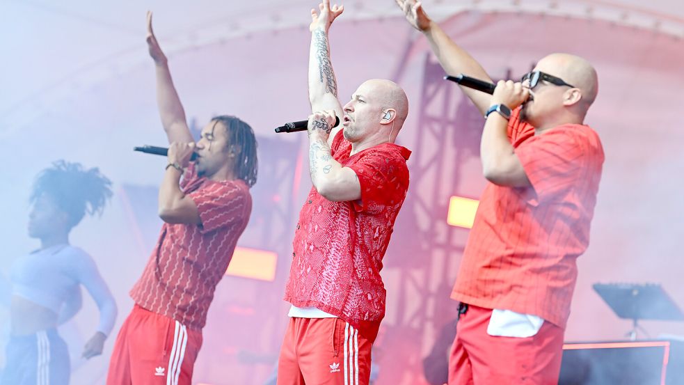 Culcha Candela wird in Wiesmoor auftreten. Das Foto zeigt die Band bei einem Auftritt auf dem Glücksgefühle-Festival. Foto: Uwe Anspach/DPA/Archiv