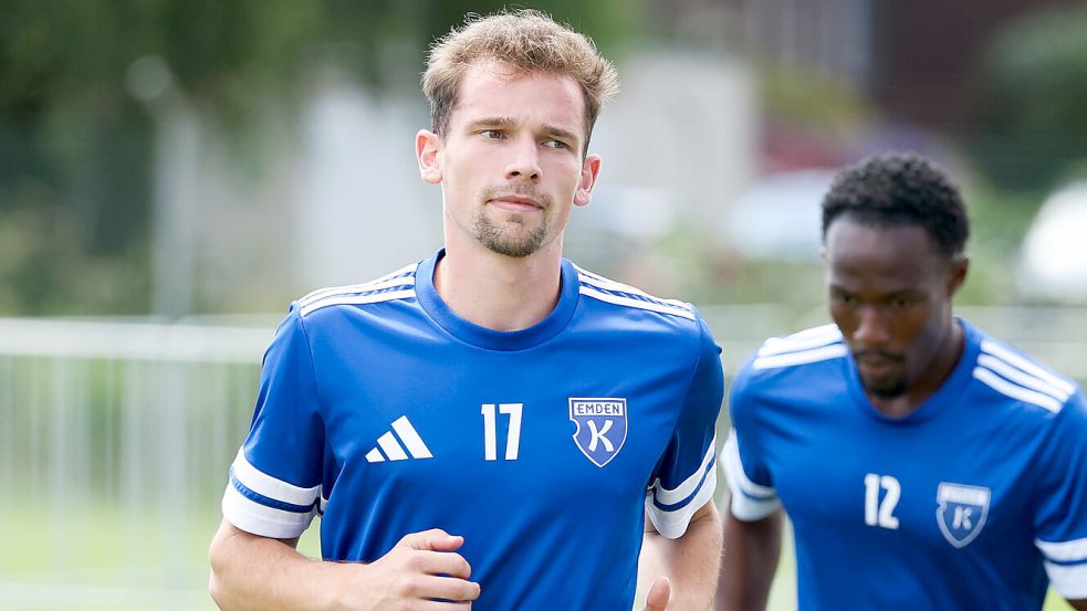 Nils Kaiser darf sich bei Kickers Emden weiter präsentieren. Foto: Doden/Emden
