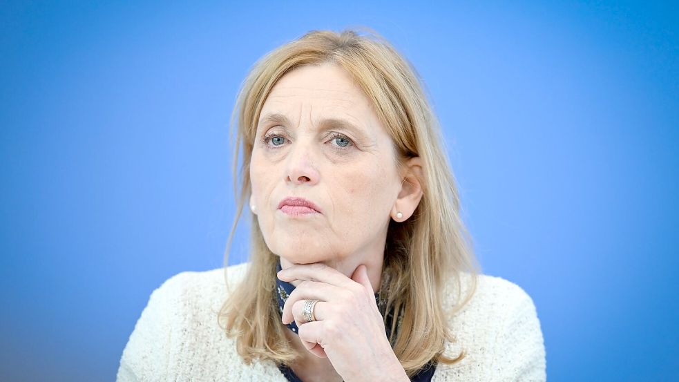 Familienministerin Karin Prien (CDU) verteidigt Kürzungspläne beim Unterhaltsvorschuss. (Archivbild) Foto: Soeren Stache
