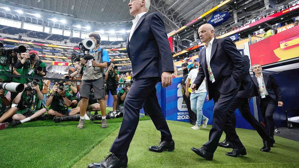 Didier Deschamps ist mit 26 Partien vor Helmut Schön WM-Rekordtrainer. Foto: Ashley Landis