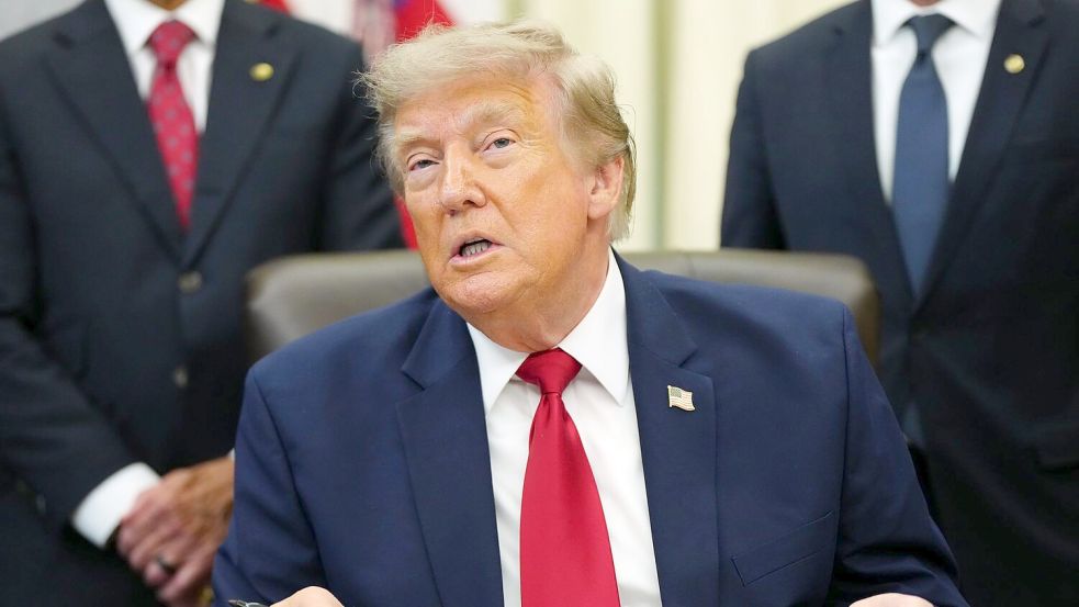 US-Präsident Trump rückt wieder von seiner Gebührenidee in der Straße von Hormus ab. Foto: Julia Demaree Nikhinson