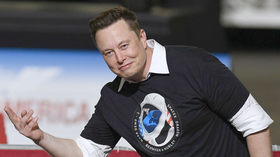 Elon Musk wurde mit dem SpaceX-Börsengang zum ersten Menschen mit einem Billionenvermögen - zumindest auf dem Papier. (Archivbild) Foto: Paul Hennessy