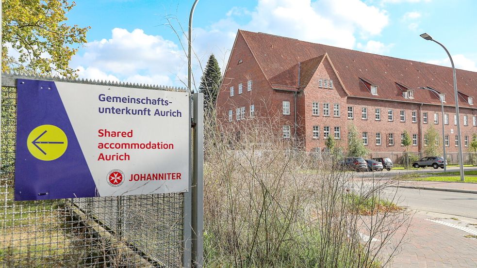 Die Kaserne in Aurich dient seit Jahren als Flüchtlingsunterkunft. Kinder von hier, werden auf alle Auricher Grundschulen verteilt. Foto: Archiv/Romuald Banik