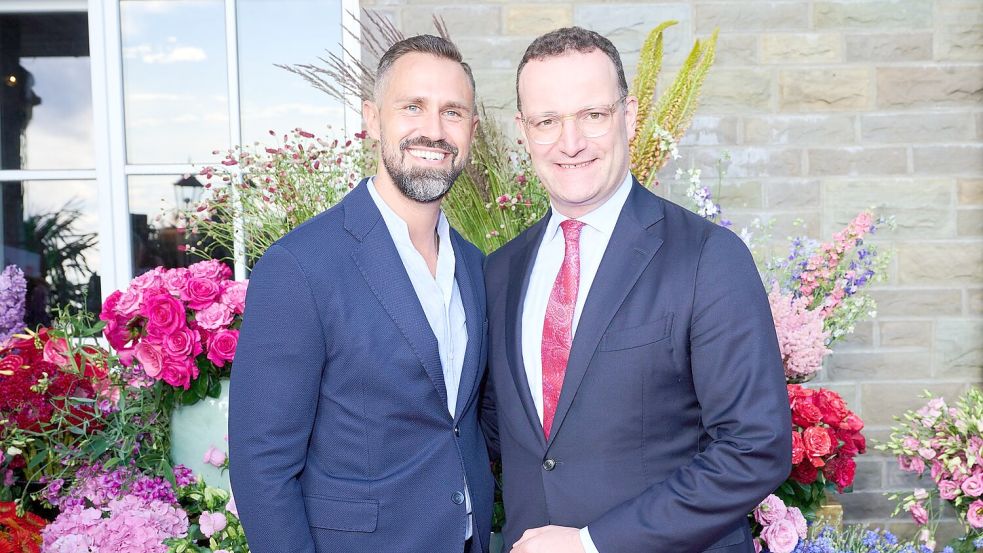 Spahn und sein Mann Daniel Funke hatten sich überglücklich gezeigt, dass sie nun Eltern sind. (Archivbild) Foto: Annette Riedl