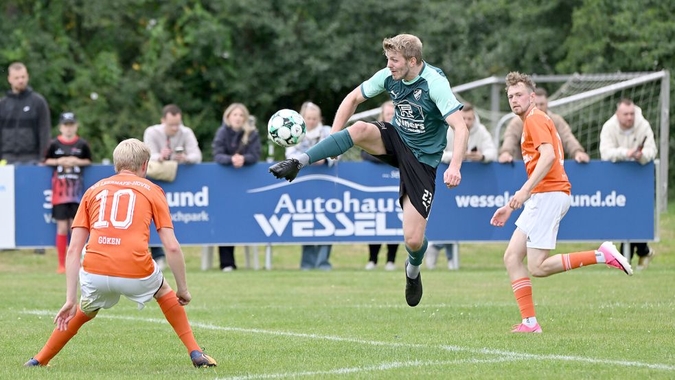 GW Firrel war an diesem Nachmittag, hier Steffen Busemann, oft einen Tick eher am Ball. Fotos: Doden/Blomberg