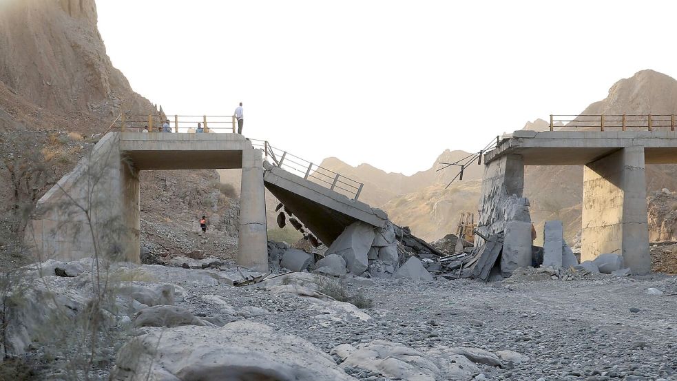 Im Süden Irans hat das US-Militär auch Brücken angegriffen. Foto: Amirhosein Khorgooi