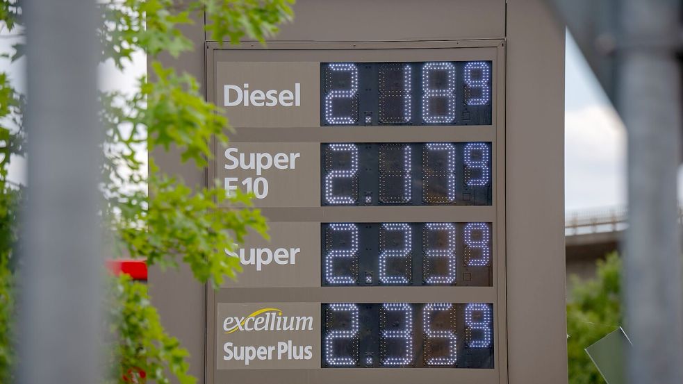 Tanken wird derzeit von Tag zu Tag teurer. (Archivbild) Foto: Harald Tittel