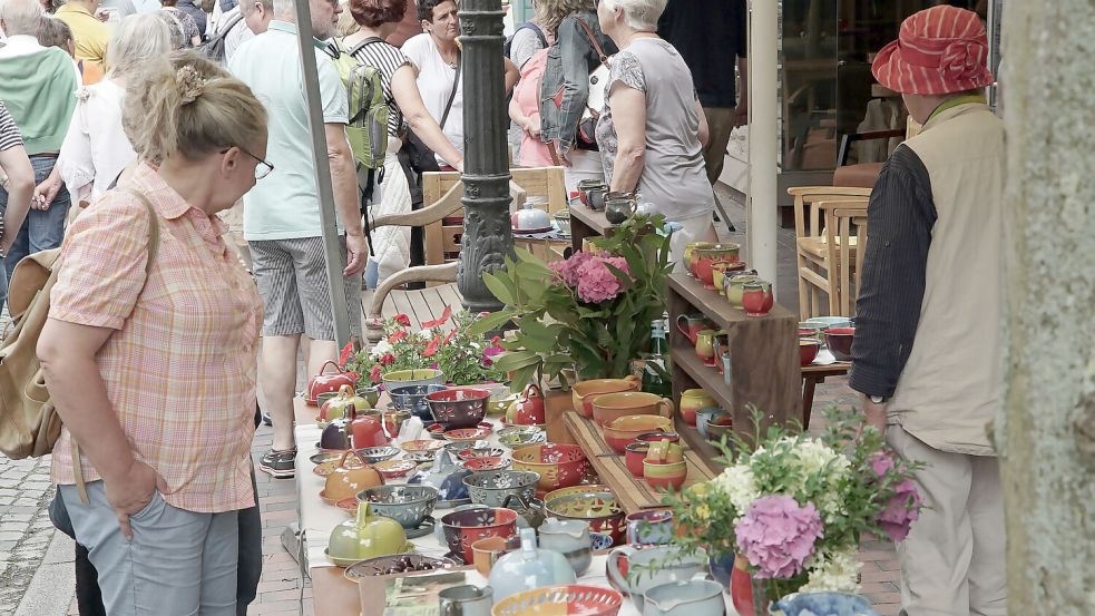 Kunsthandwerkerinnen und Kunsthandwerker aus verschiedenen Regionen Deutschlands präsentieren sich in Leer. Foto: Veranstalter