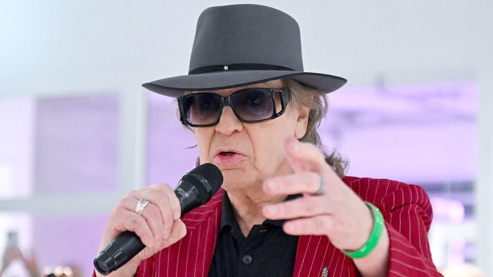 Udo Lindenberg muss seine krankheitsbedingte Auszeit verlängern und hat einen Termin in Calw abgesagt. (Archivfoto) Foto: Bernd Weißbrod