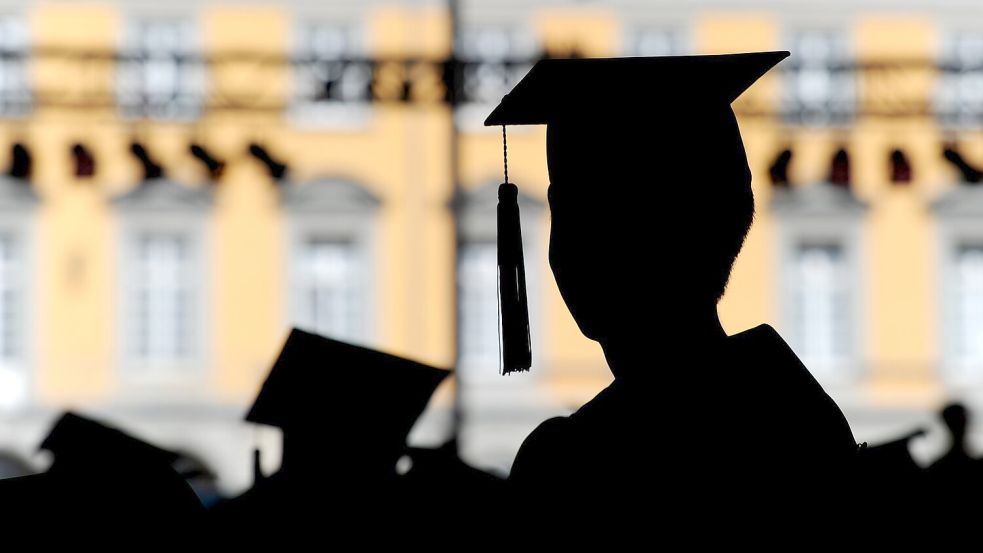 Das Statistische Bundesamt hat Zahlen zu den Habilitationen an deutschen Hochschulen veröffentlicht. (Symbolbild) Foto: Julian Stratenschulte/dpa