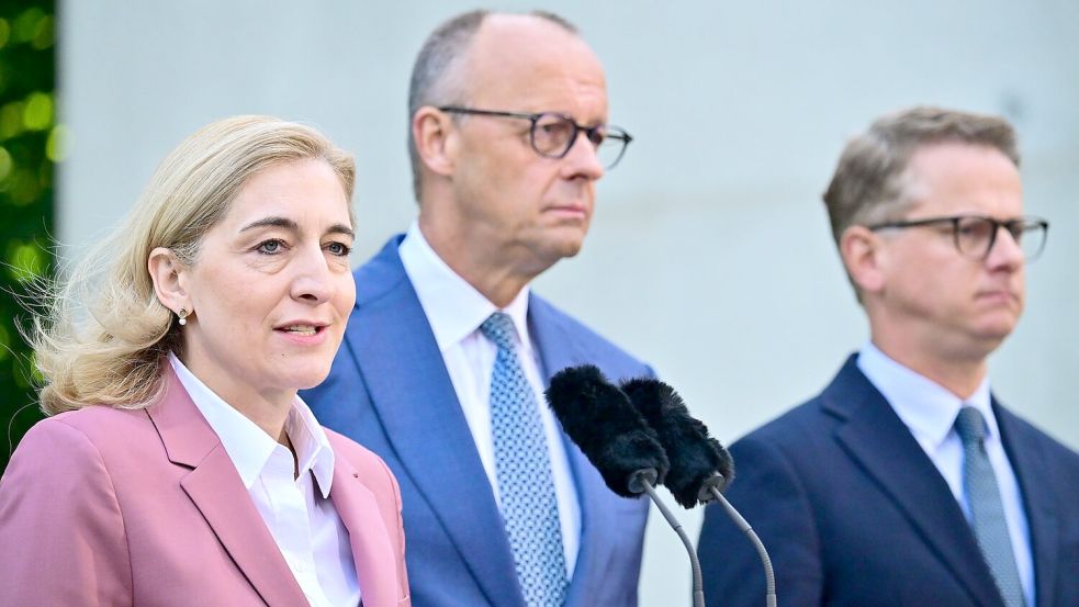 Das sind zunächst einmal die wichtigsten Personalien des großen Merz-Tableaus: Warken und Linnemann. Foto: Sebastian Gollnow