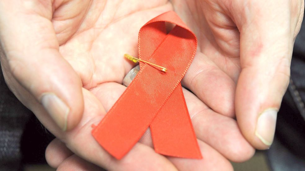 Ärzte ohne Grenzen fordert einen drastisch niedrigeren Preis für das Medikament Lenacapavir zur Vorbeugung einer HIV-Infektion. (Symbolbild) Foto: Arne Dedert/dpa