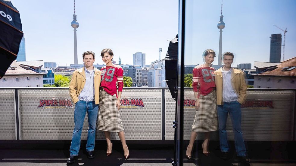 Tom Holland und Zendaya sind die Stars von „Spider-Man: Brand New Day“. Foto: Christoph Soeder/dpa