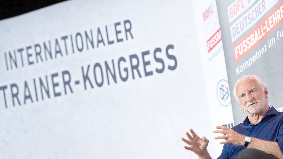 Rudi Völler glaubt an bessere Zeiten für den deutschen Fußball. Foto: Florian Wiegand