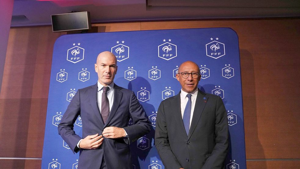 Entscheidende Gespräche schon im Februar 2025: Zinédine Zidane l) und Verbandschef Philippe Diallo. Foto: Aurelien Morissard