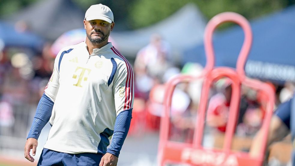 Trainer Vincent Kompany im Trainingslager am Tegernsee. Foto: Angelika Warmuth