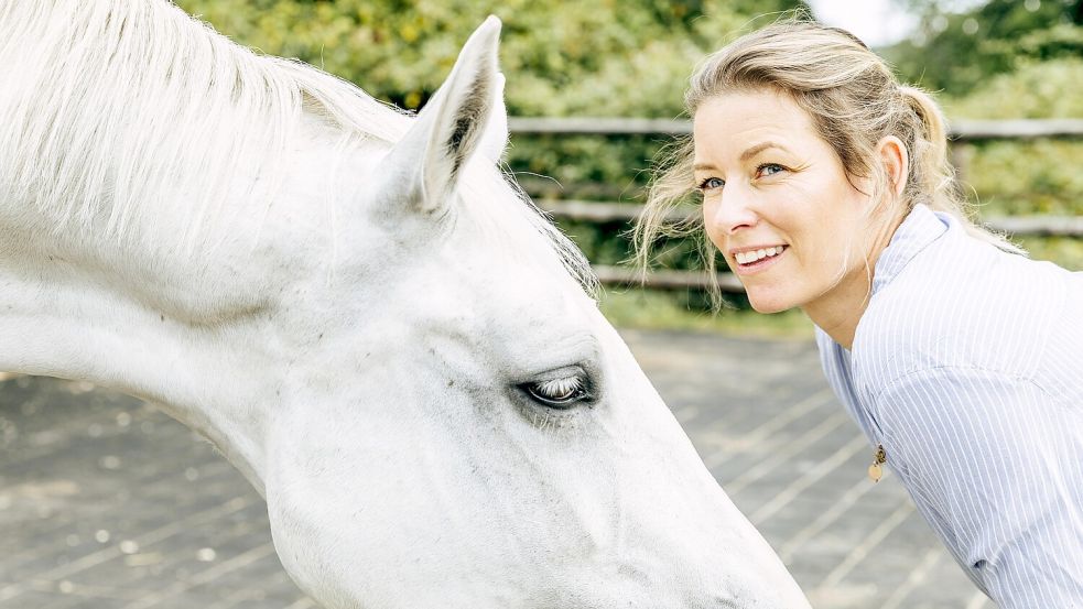 Annica Hansen möchte, dass sich der Reitsport verändert – für die Pferde. Foto: Marlene Gawrisch