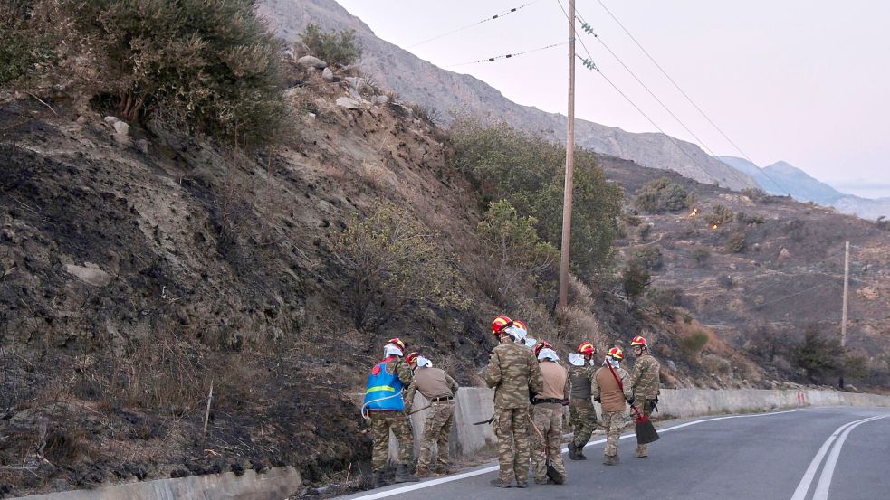 Die Brände auf der Urlaubsinsel Kreta sind noch nicht unter Kontrolle. Foto: Giannis Angelakis