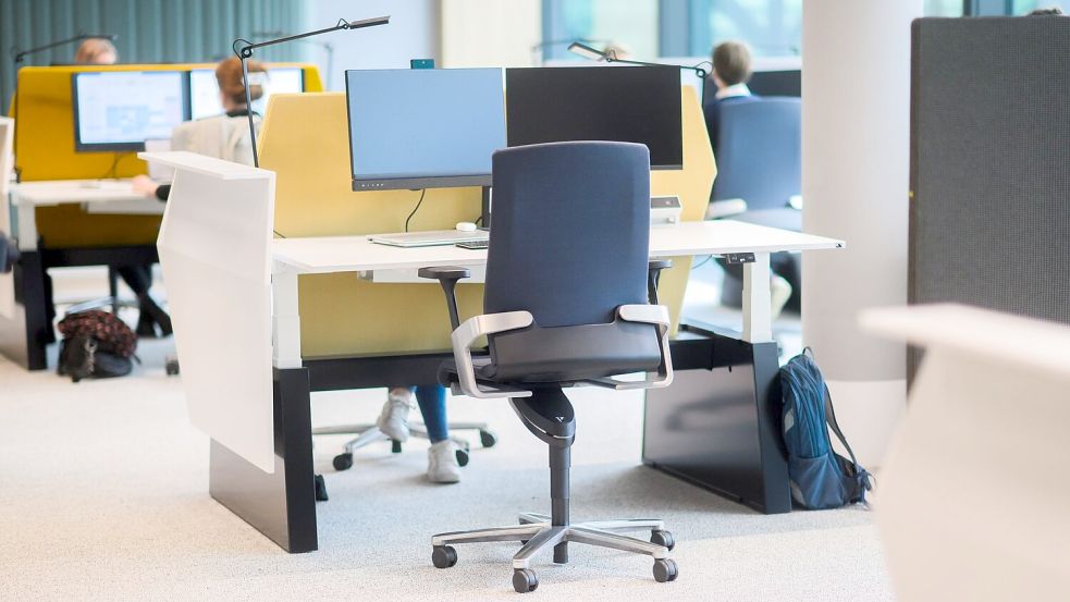 Ruhe im Büro? Viele wollen mehr Rücksicht beim Arbeiten Foto: picture alliance/dpa