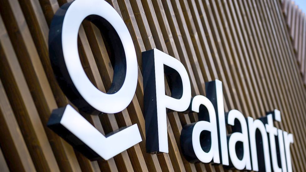 Palantir ist auf die Auswertung großer Datenmengen spezialisiert. (Archivbild) Foto: Gian Ehrenzeller/KEYSTONE/dpa