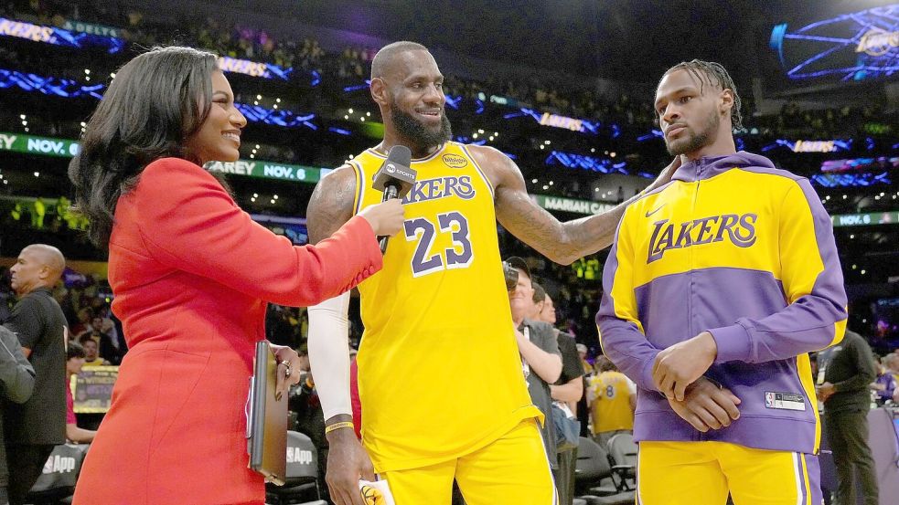 LeBron und Bronny James schrieben NBA-Geschichte. (Archivbild) Foto: Eric Thayer/AP/dpa