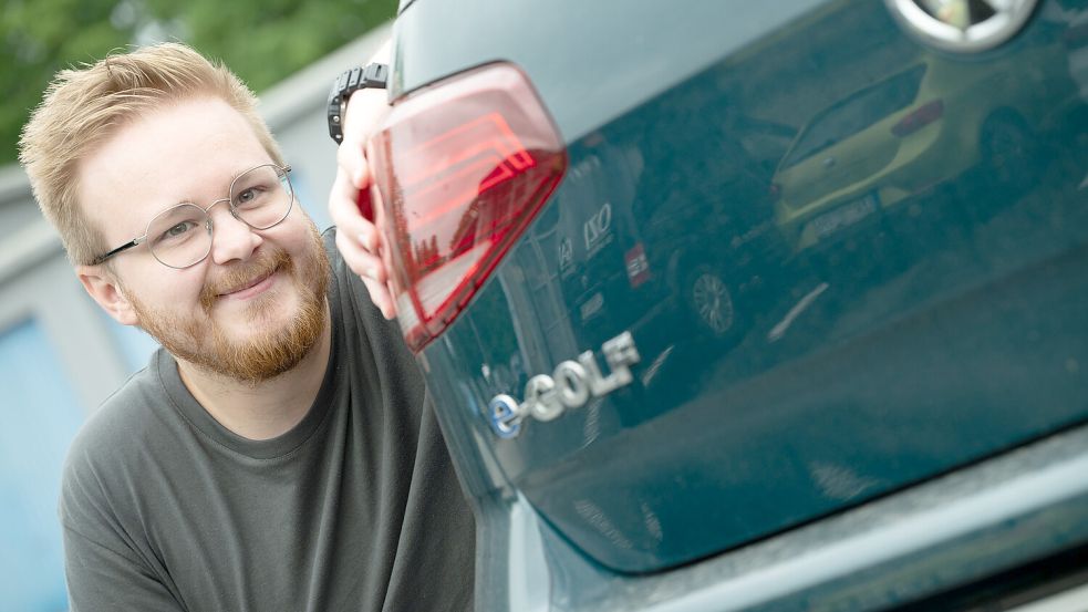 Daniel Noglik kommt mit seinem e-Golf 150 bis 200 Kilometer weit – je nach Wetterlage. Foto: Klaus Ortgies