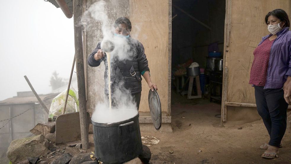Haferflocken sind auch in Peru zum Frühstück sehr beliebt. (Archivbild) Foto: Rodrigo Abd/AP/dpa