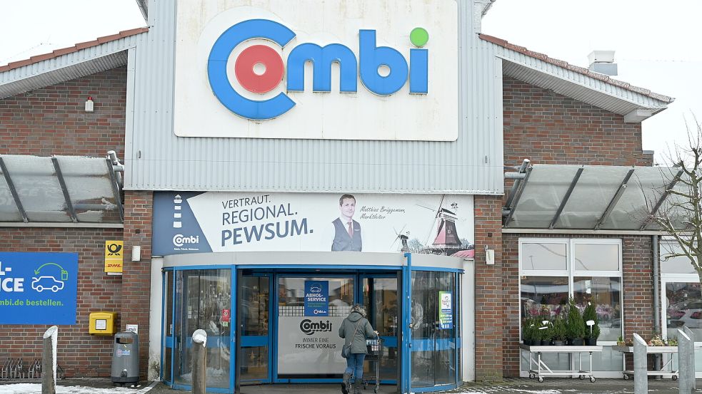 Der Combi-Markt in Pewsum wird abgerissen und neu gebaut. Auch sonst stehen einige Veränderungen im Gewerbegebiet an. Foto: Heinz Wagenaar/Archiv