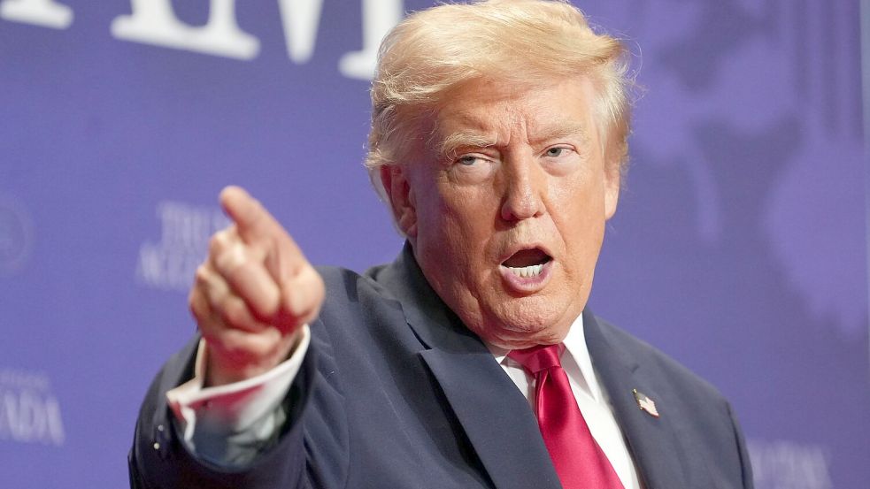 US-Präsident Donald Trump droht denjenigen, die Informationen über das US-Waffenarsenal veröffentlichen. Foto: Mark Schiefelbein