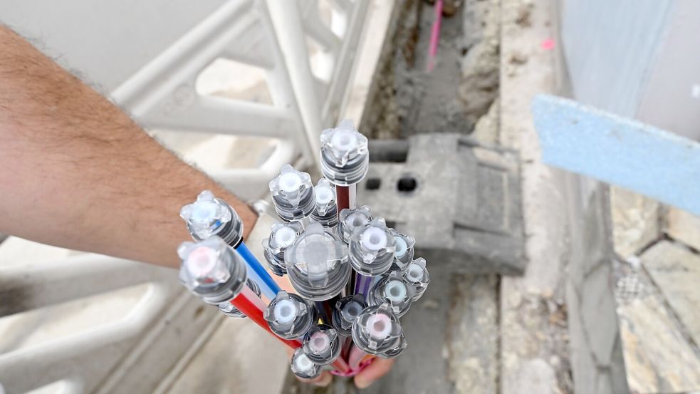 Ein Branchenbündnis fordert die freiwillige Öffnung der Glasfasernetze in Deutschland. Foto: Bernd Weißbrod