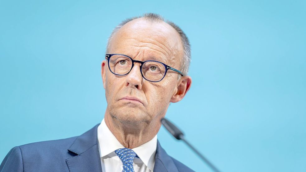 Weilt gerade im Urlaub: Bundeskanzler Friedrich Merz. Und in seiner CDU rumort es öffentlich. Foto: imago/Mike Schmidt