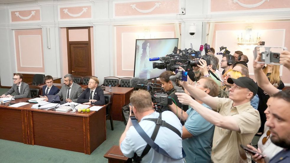 Das Oberste Gericht in Moskau hat nach einem Antrag kremltreuer Kräfte den Ausschluss der liberalen Oppositionspartei von der Parlamentswahl verfügt. Foto: Pavel Bednyakov
