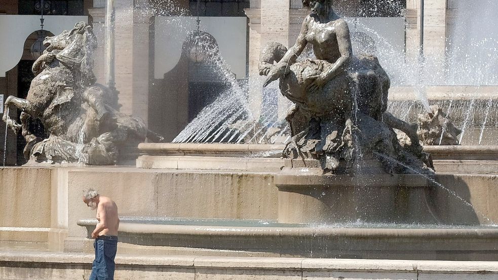 Das Bad im Najaden-Brunnen kostete einen Deutschen 450 Euro Geldstrafe. (Foto: Archiv) Foto: Mauro Scrobogna