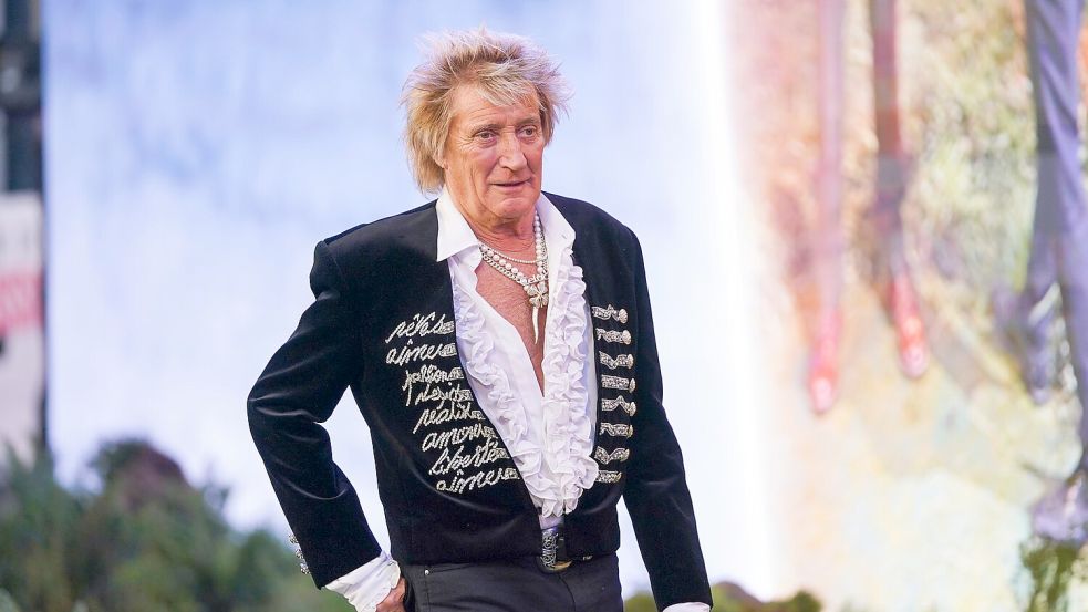 Popstar Rod Stewart muss Konzert absagen.(Archivbild) Foto: Alberto Pezzali/Invision/dpa