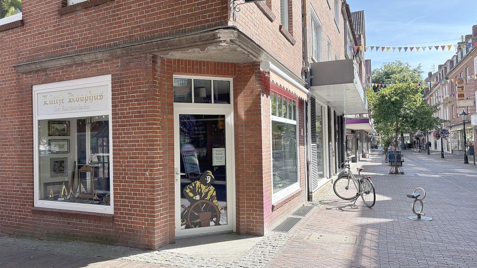 Eckgeschäft wieder gefüllt: Das Lüttje Koophus hat in der Brückstraße neu eröffnet. Fotos: Stephanie Schuurman