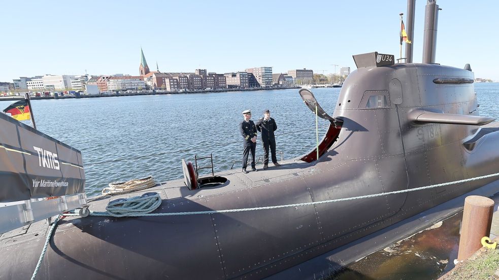 Kiel im April dieses Jahres: Ein U-Boot der Klasse 212A der deutschen Bundesmarine liegt beim U-Boot-Hersteller TKMS am Kai. Foto: Christian Charisius/dpa