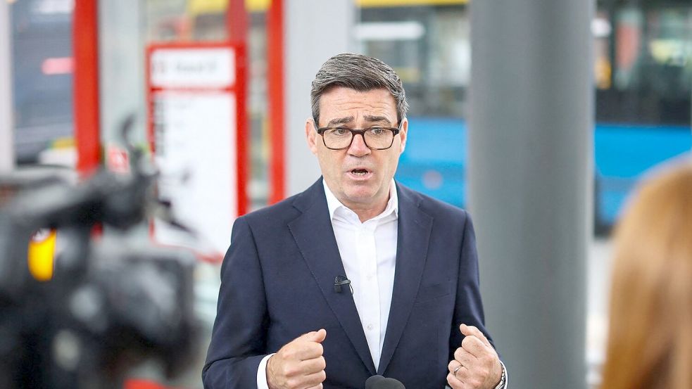 Premierminister Andy Burnham bekam Nachrichten von jemandem, der sich als Trump-Beraterin ausgab - und wurde misstrauisch. Foto: Hannah Mckay