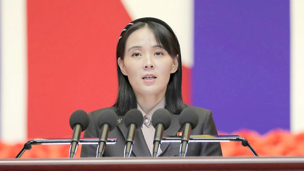 Kim Yo Jong, Schwester des nordkoreanischen Machthabers Kim Jong Un, hat die reduzierten Militärübungen der US-südkoreanischen Streitkräfte scharf kritisiert. (Archivbild) Foto: ·····/KCNA via KNS/AP/dpa