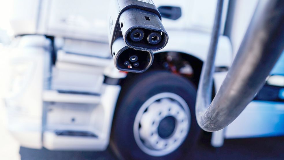 Die weltweiten Verkäufe von E-Lkw und -Bussen sind 2025 um 86 Prozent gestiegen. (Symbolbild) Foto: Uwe Anspach