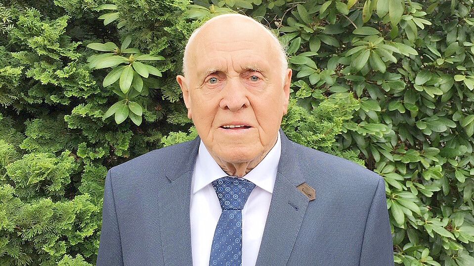 Andreas Lengert im Jahr 2018. Er starb 2023 im Alter von 95 Jahren. Nun soll der Extumer Dorfplatz nach ihm benannt werden. Foto: Archiv