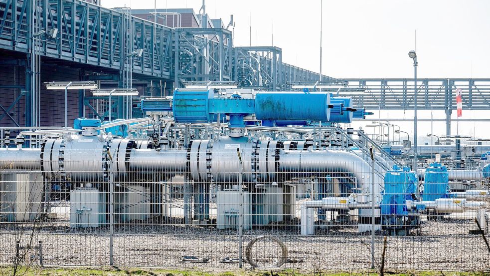 Die deutschen Gasspeicher sind laut Branchenverband so wenig gefüllt wie seit Beginn der Aufzeichnung nicht. (Archivbild) Foto: Hauke-Christian Dittrich