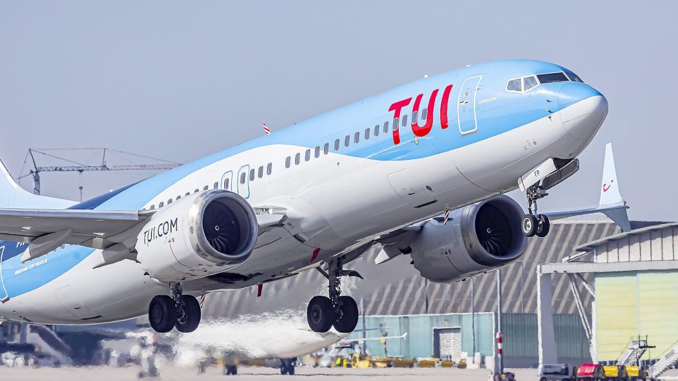 Die Fluggesellschaft Tui fly hat die Essensbestellungen an Bord ihrer Maschinen ausgewertet. Foto: imago/Arnulf Hettrich