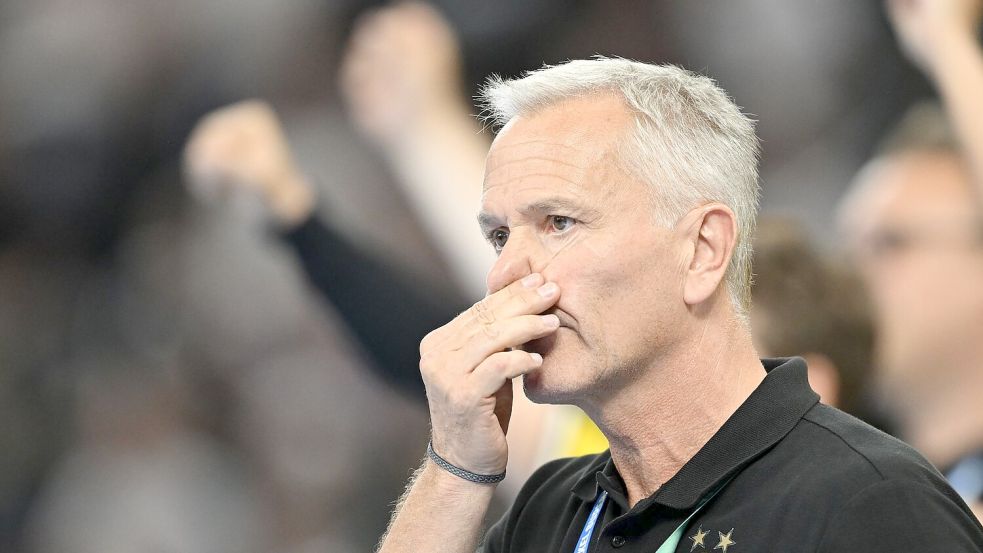 Sein Debüt endete mit einer Niederlage: BVB-Trainer Kay Rothenpieler. Foto: Angelika Warmuth