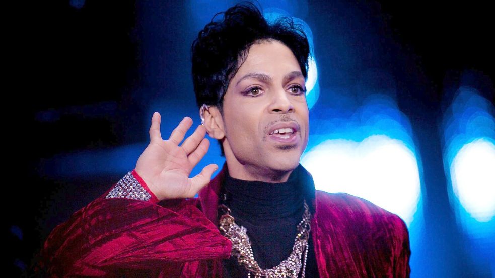 Zehn Jahre nach dem Tod von Prince erscheint „Timeless“, ein neues Album mit bislang unveröffentlichten Aufnahmen des Popgenies. (Archivbild) Foto: Balazs Mohai
