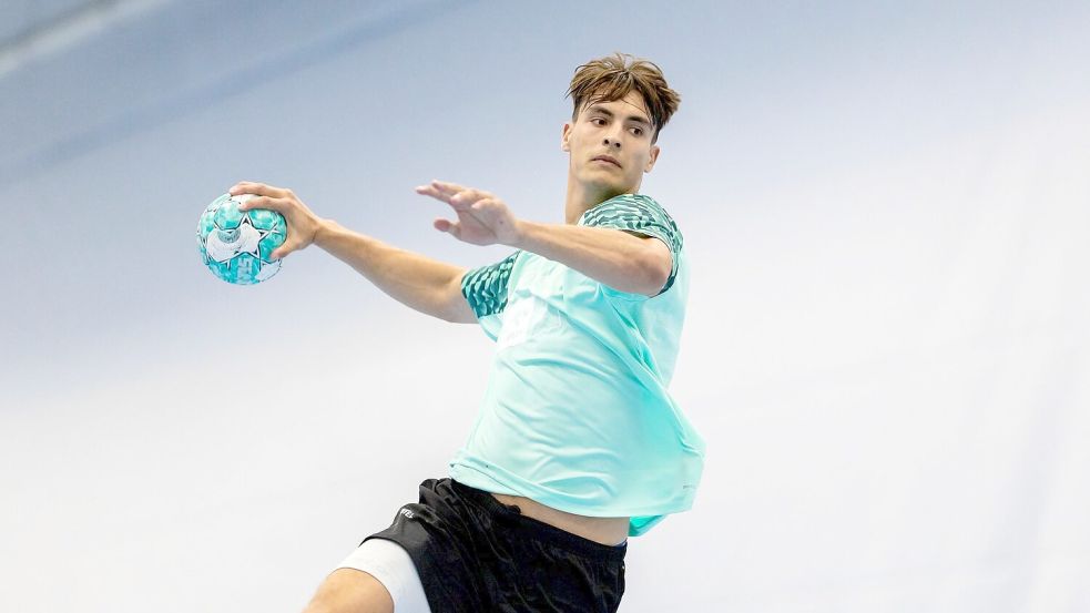 Wechselte von Gummersbach nach Kiel: Nationalspieler Julian Köster (Archivbild) Foto: Philipp Szyza