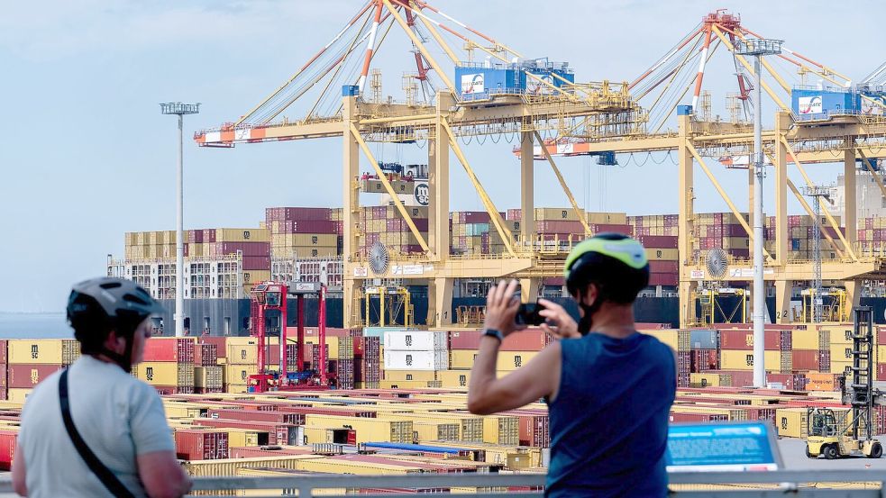 Die deutschen Exporteure erwarten deutlich bessere Geschäfte. (Archivbild) Foto: Hauke-Christian Dittrich