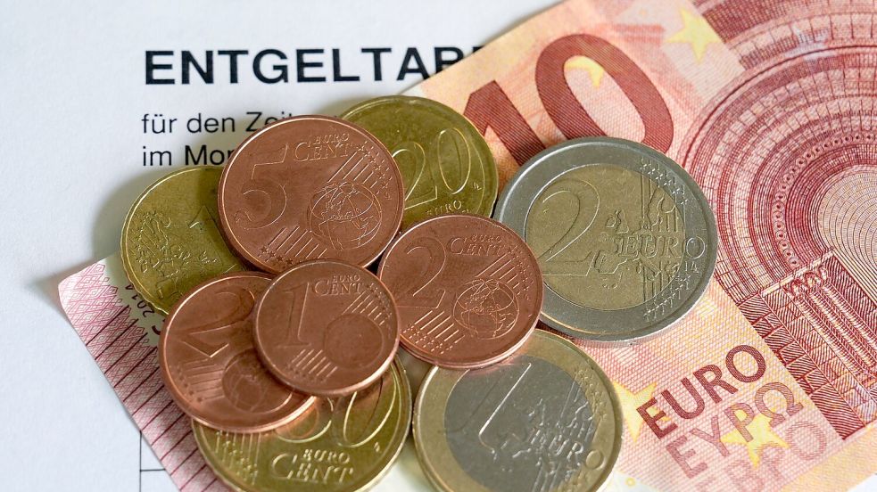 Seit 1. Januar 2026 liegt der gesetzliche Mindestlohn in Deutschland bei 13,90 Euro brutto pro Stunde. 2027 wird er auf 14,60 Euro steigen. (Symbolbild) Foto: Marcus Brandt