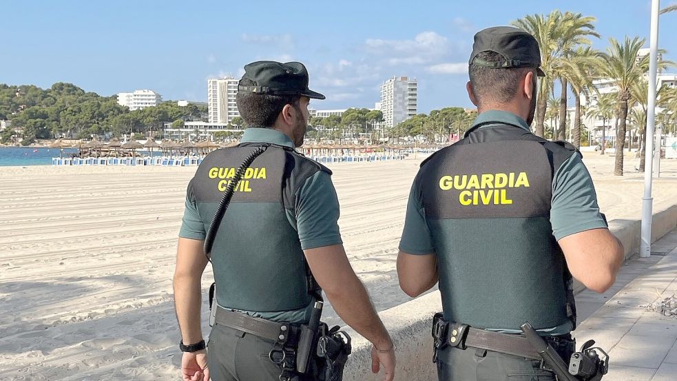 Die spanische Polizeieinheit Guardia Civil hat einen Italiener unter dem Verdacht festgenommen, seine deutsche Partnerin umgebracht zu haben. (Symbolbild) Foto: Guardia Civil/Europapress/dpa