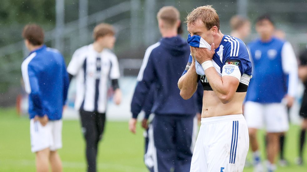 Auch beim stark aufspielenden Kapitän Peer Mahncke war der Frust nach dem verpassten Sieg groß. Foto: Jens Doden/ Emden